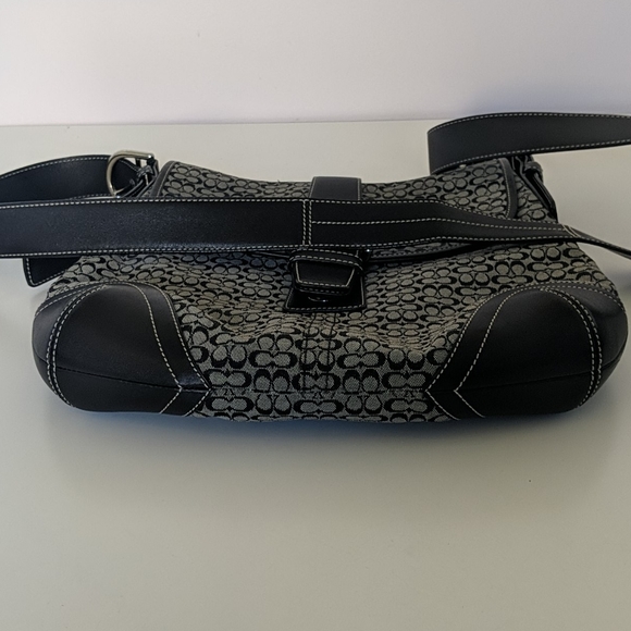 Coach - Picture 9 of 9